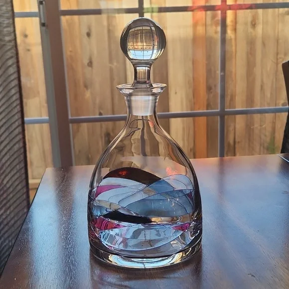 Cornet Barcelona Segrada Glass Decanter - Picture 3 of 13